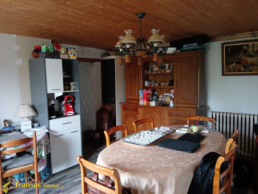 Maison à vendre, 137m², Le Brugeron
