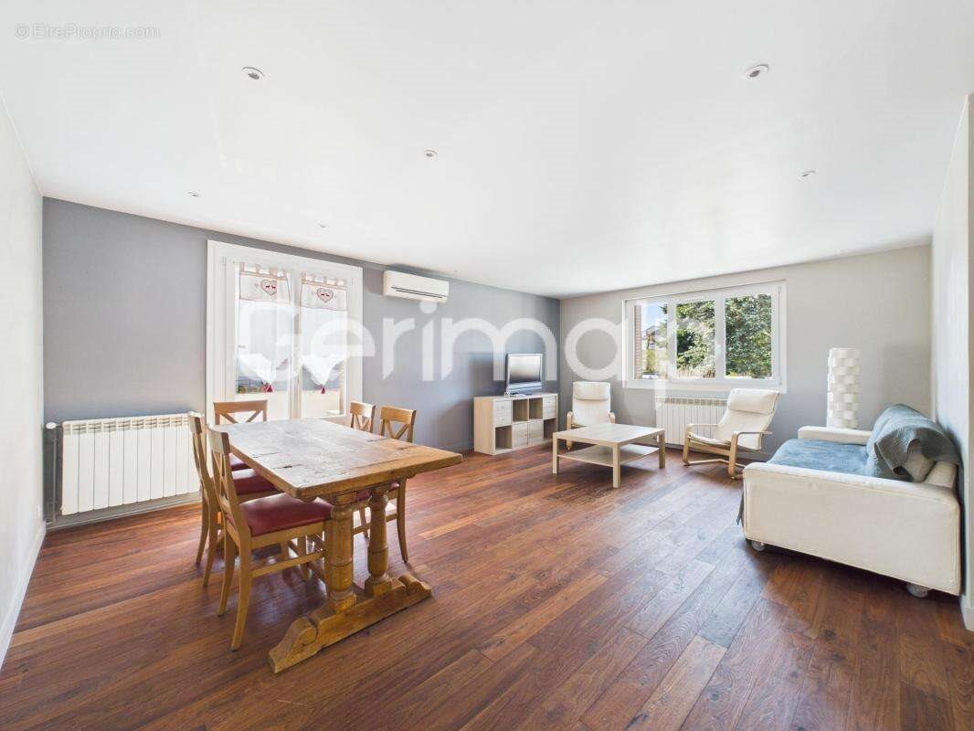 Appartement à vendre, 71m², Annecy