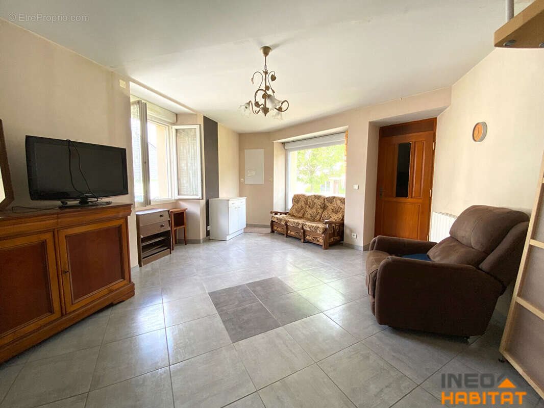 Maison à vendre, 78m², Bédée
