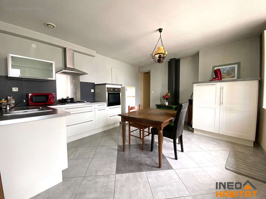 Maison à vendre, 78m², Bédée