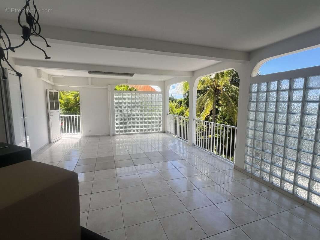 Appartement à vendre, 125m², Le Moule