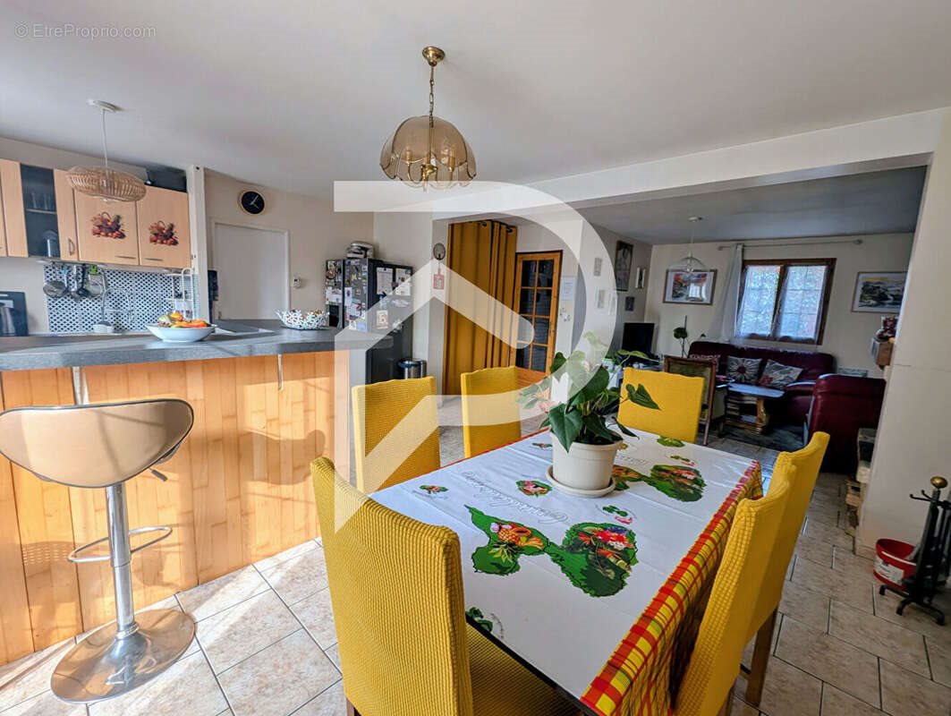 Maison à vendre, 105m², Andeville