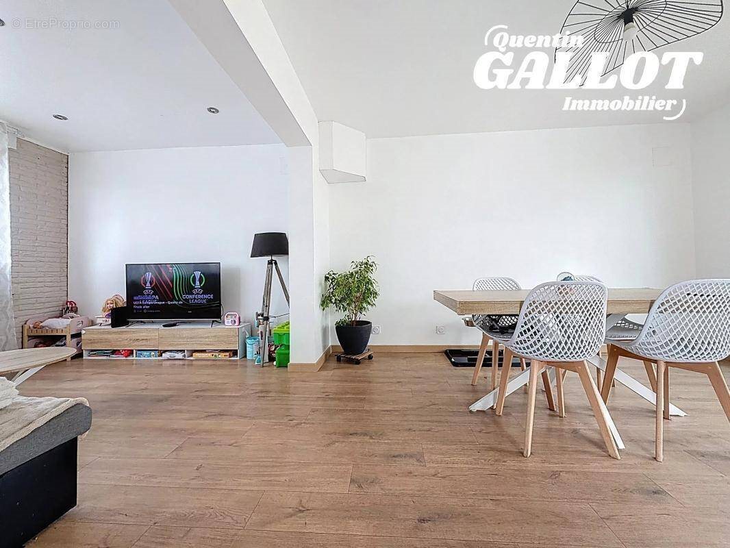 Maison à vendre, 92m², Hondschoote