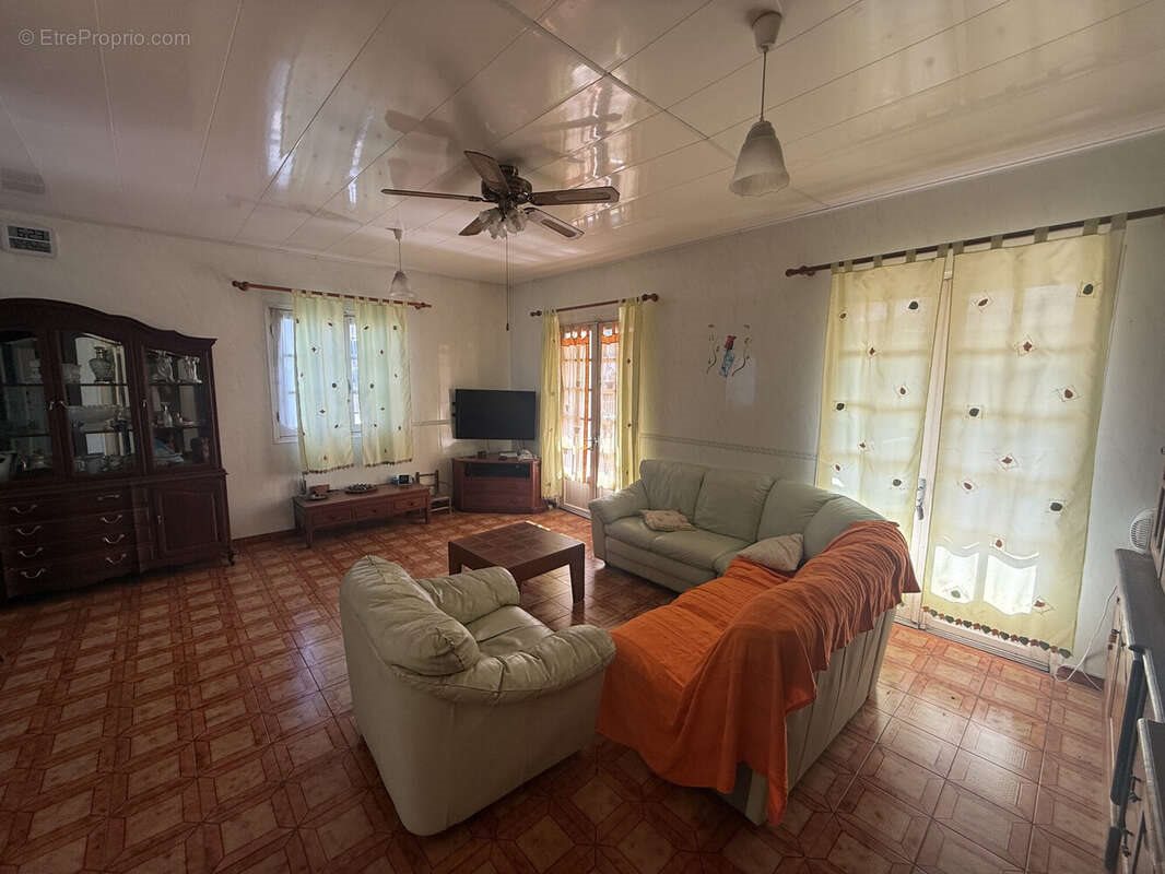 Maison à vendre, 165m², Le Tampon
