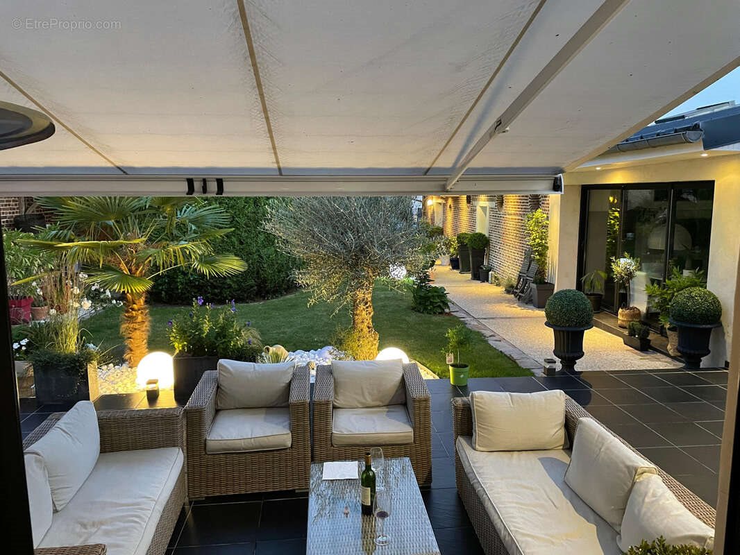 Maison à vendre, 180m², Pont-Noyelles