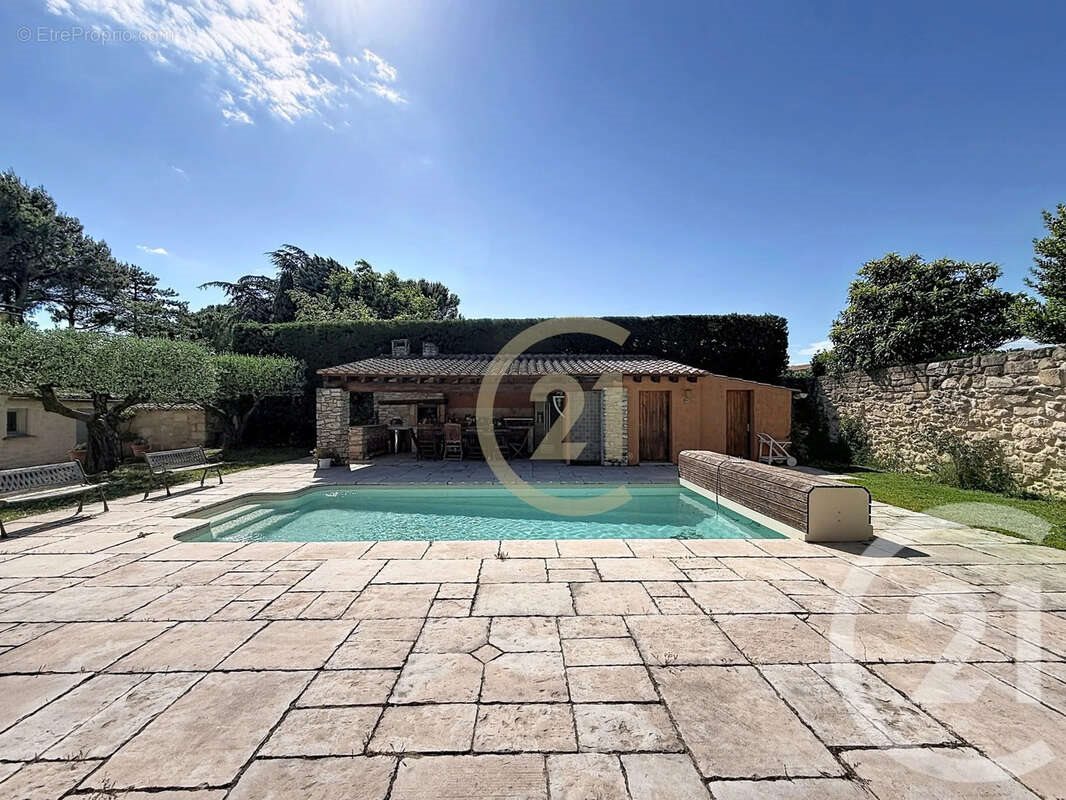 Maison à vendre, 184m², Uzès