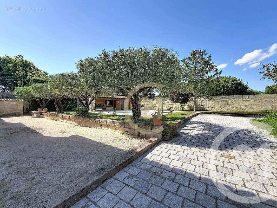 Maison à vendre, 184m², Uzès