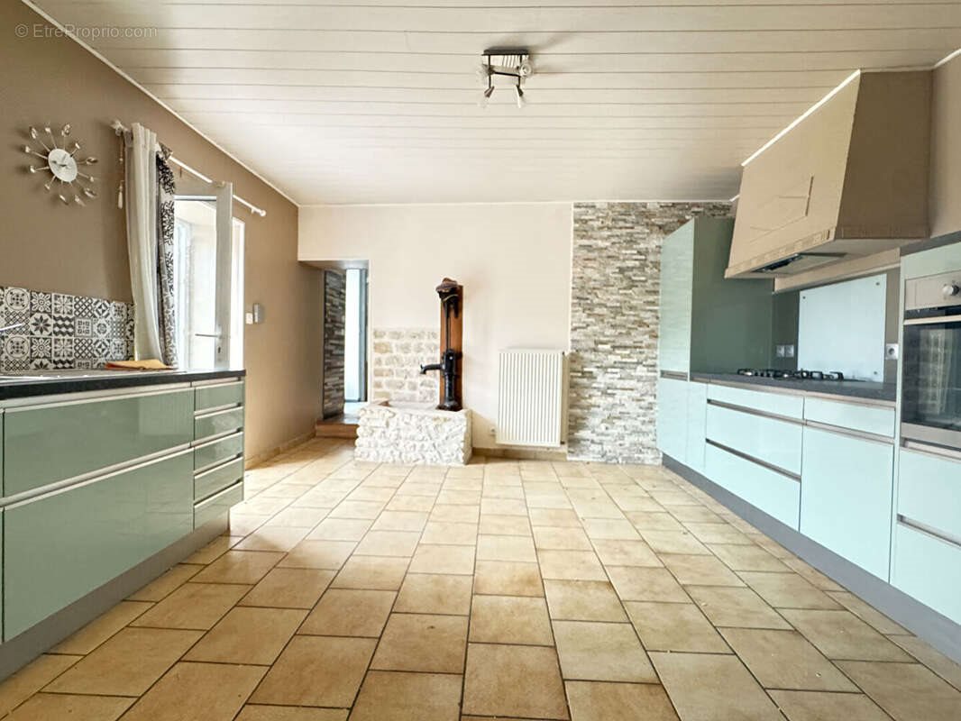 Maison à vendre, 130m², Surgères