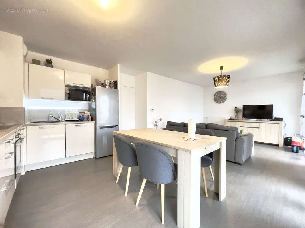 Appartement à vendre, 64m², Hérouville-Saint-Clair