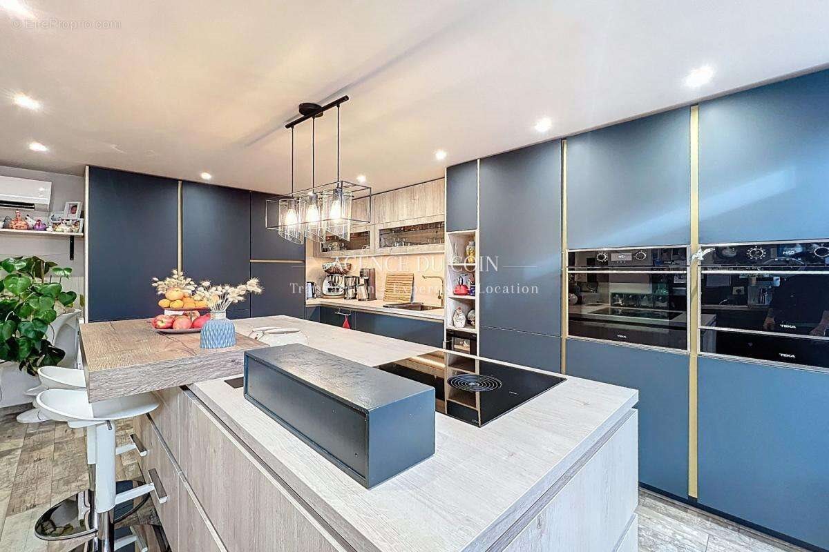 Maison à vendre, 225m², Draguignan