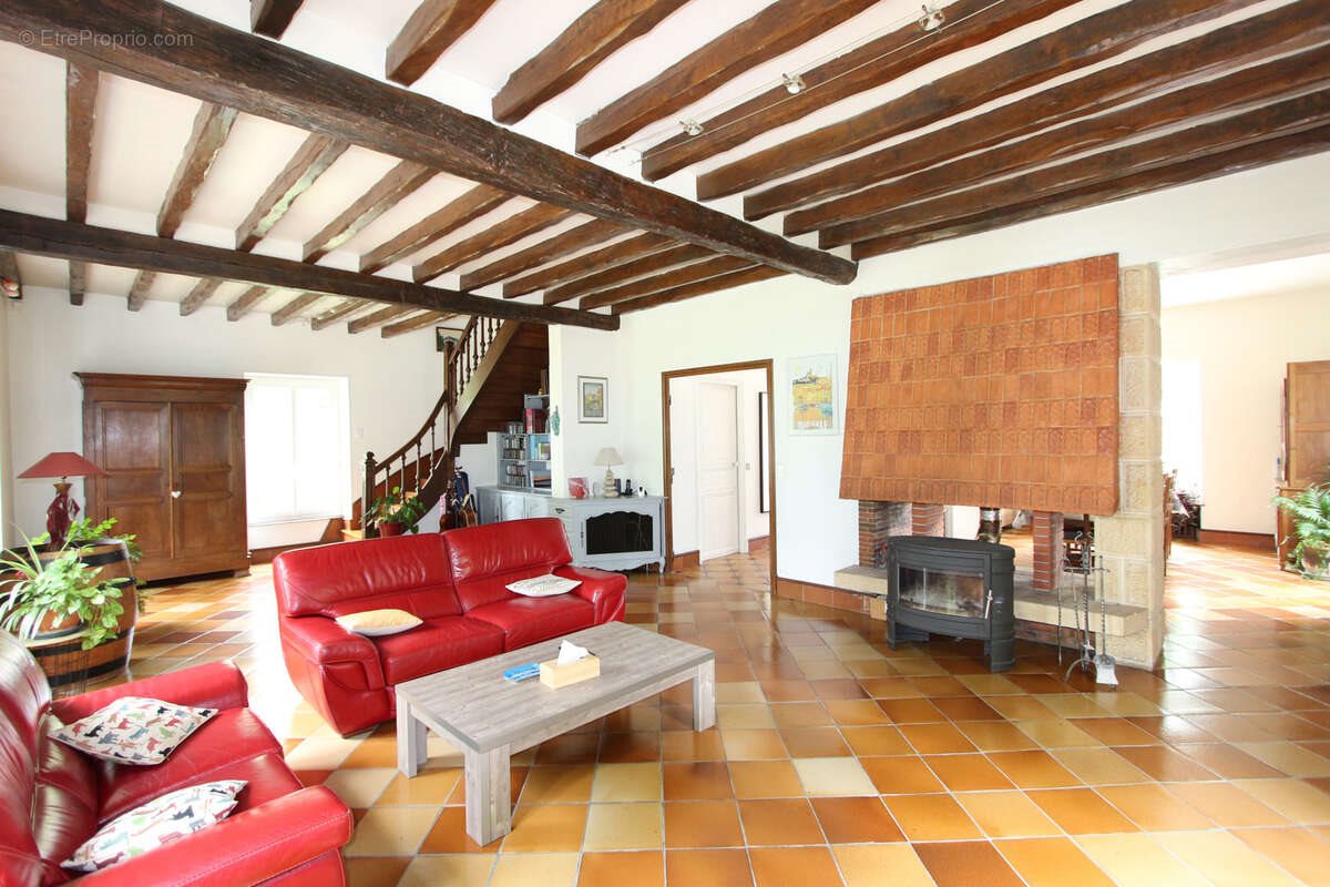Maison à vendre, 193m², Pougues-les-Eaux