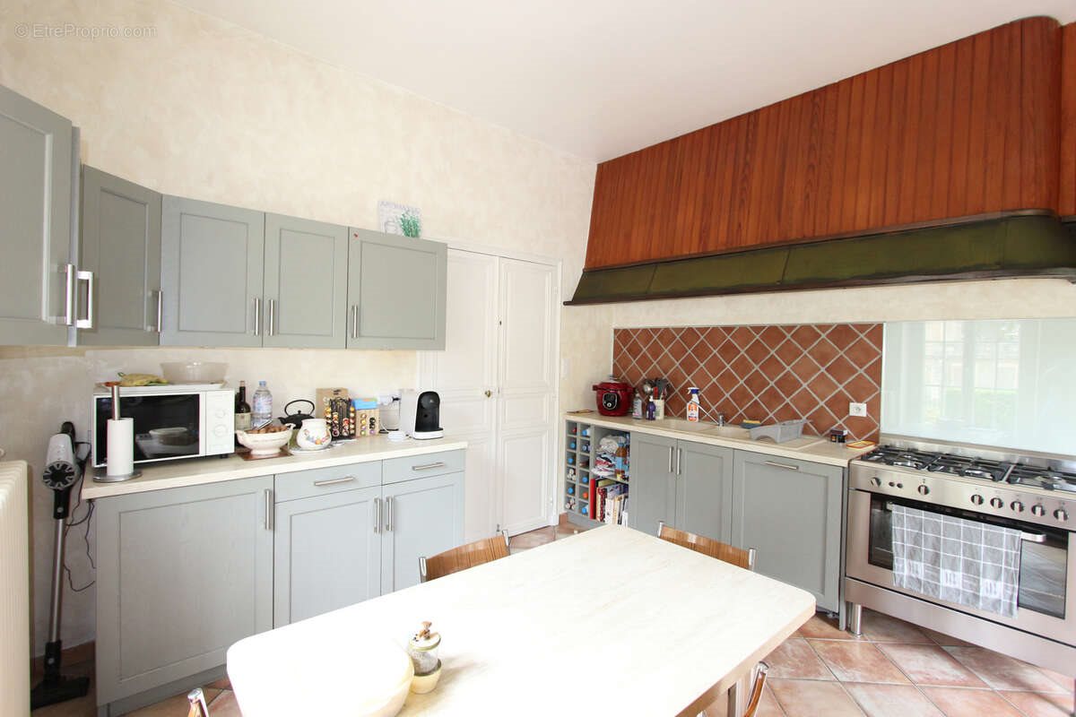 Maison à vendre, 193m², Pougues-les-Eaux