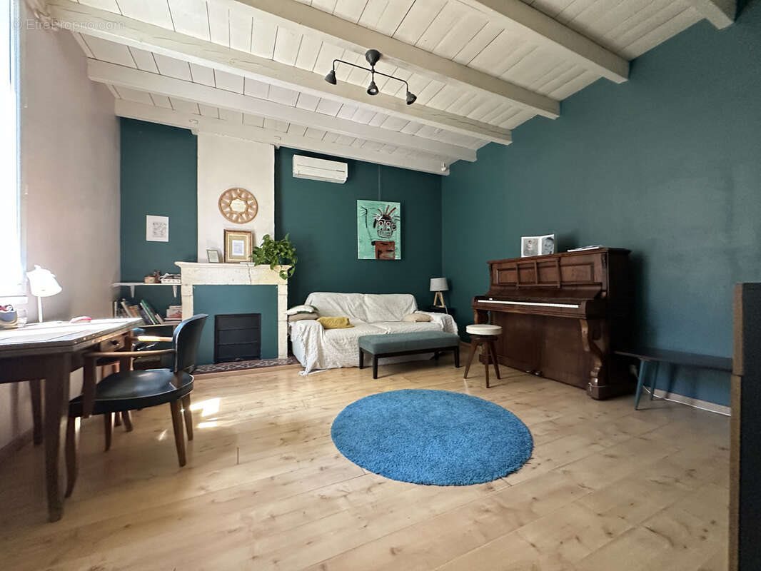 Maison à vendre, 145m², Saint-Aigulin