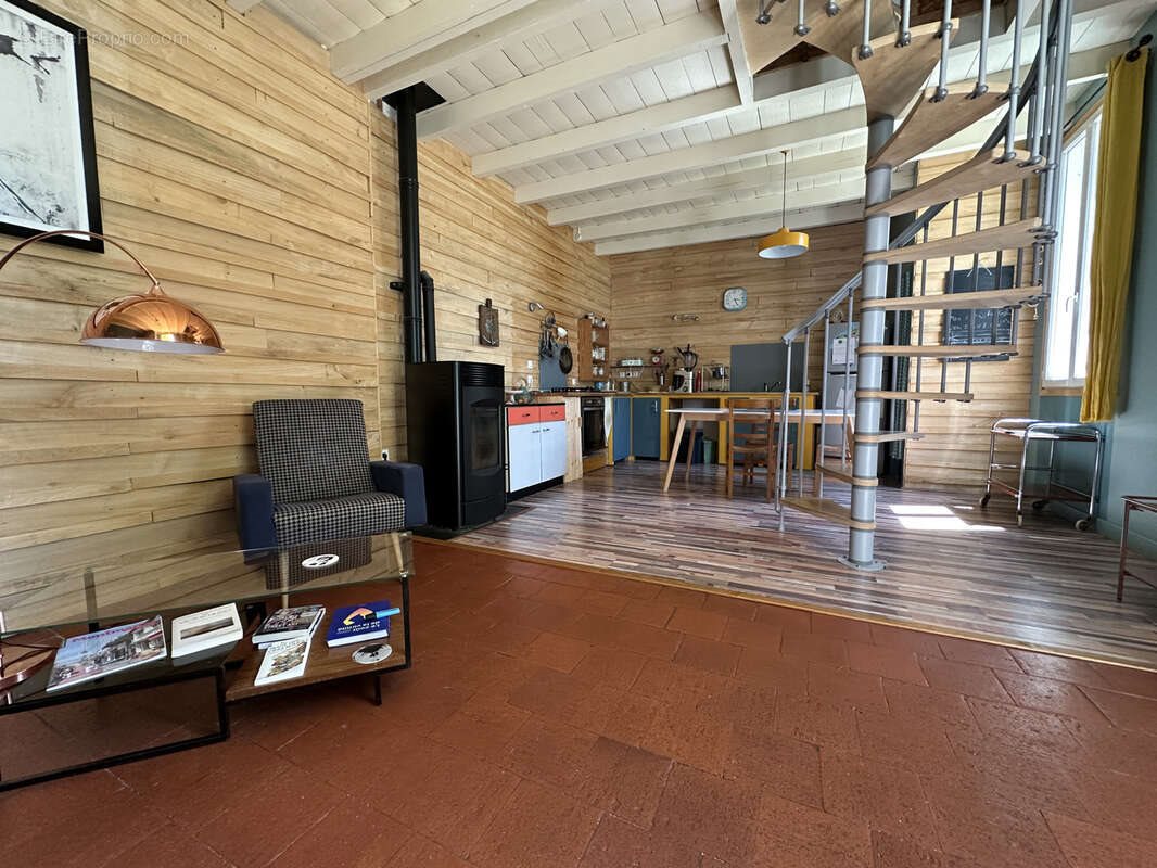 Maison à vendre, 145m², Saint-Aigulin