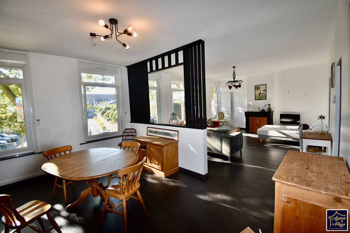 Appartement à vendre, 353m², Calais