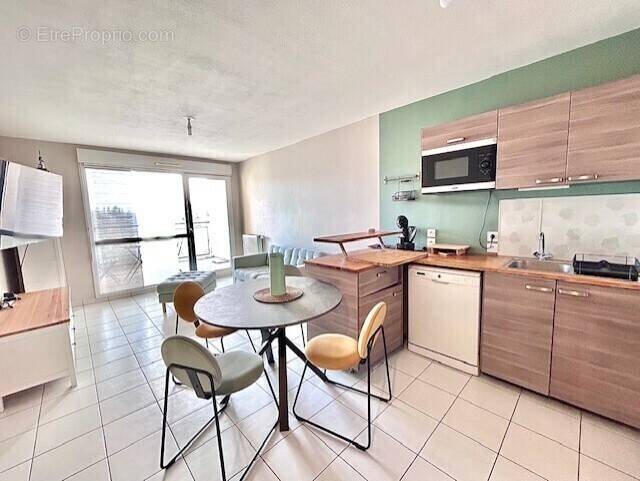 Appartement à vendre, 57m², Vénissieux