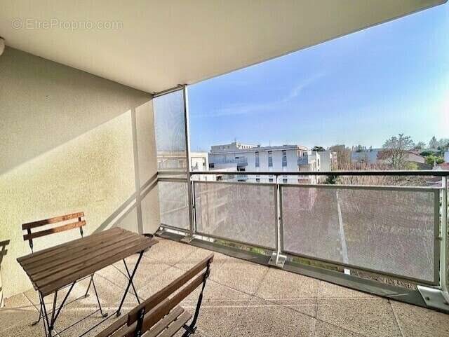 Appartement à vendre, 57m², Vénissieux