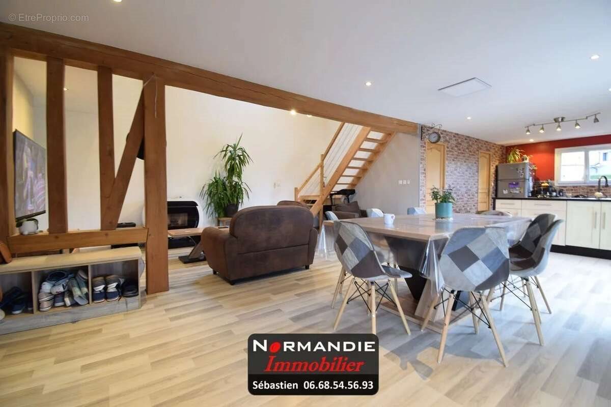 Maison à vendre, 142m², Barentin