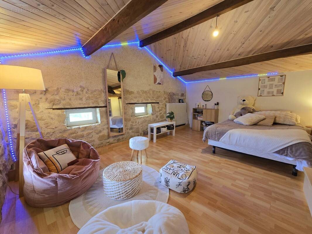 Maison à vendre, 177m², Lauzun