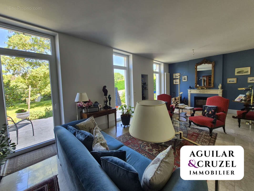 Maison à vendre, 247m², Bourges