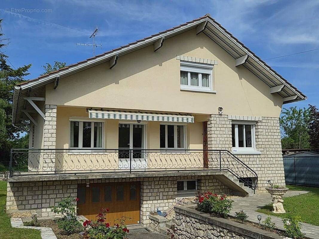 Maison à vendre, 128m², Amilly