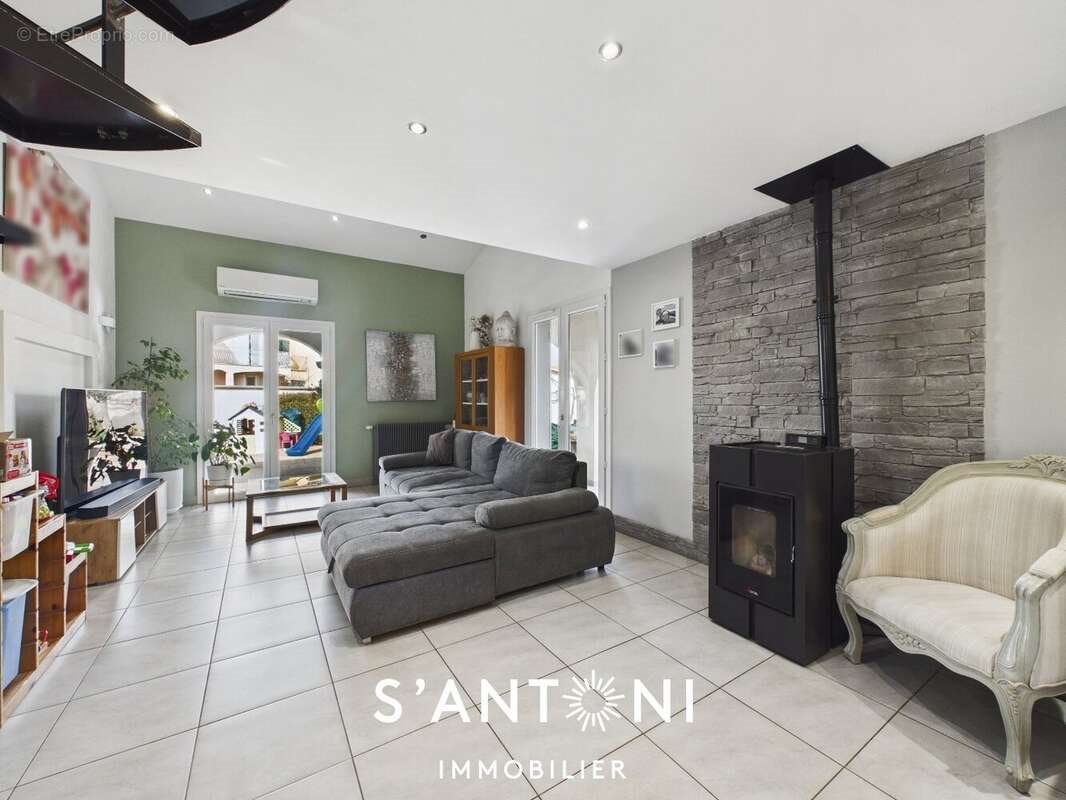 Maison à vendre, 146m², Villeneuve-lès-Béziers