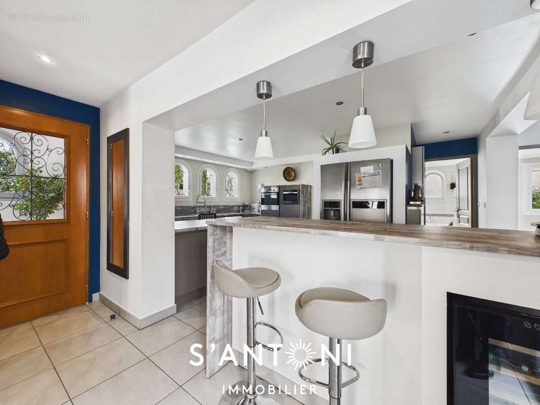 Maison à vendre, 146m², Villeneuve-lès-Béziers