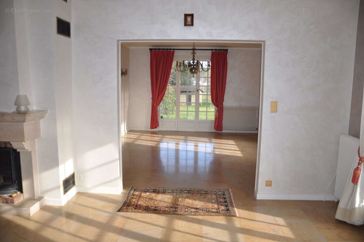 Maison à vendre, 300m², Saint-Germain-du-Bois