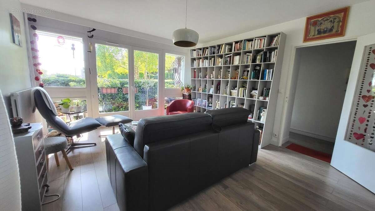 Appartement à vendre, 70m², Les Clayes-sous-Bois