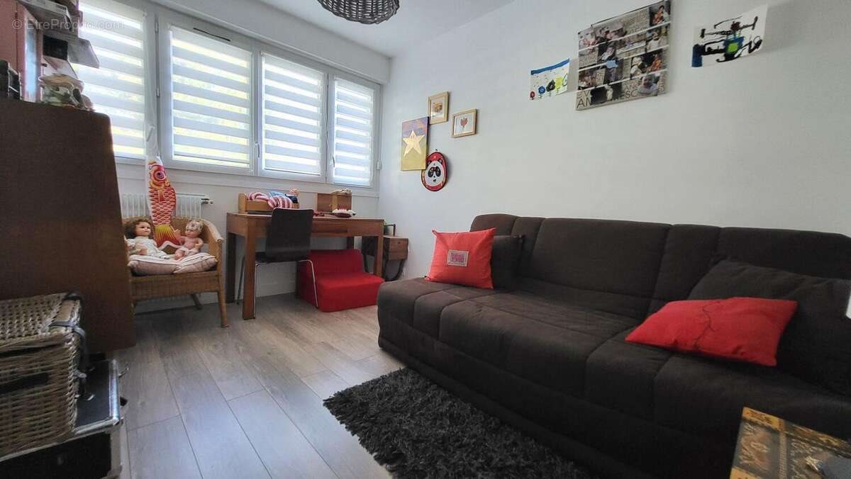 Appartement à vendre, 70m², Les Clayes-sous-Bois