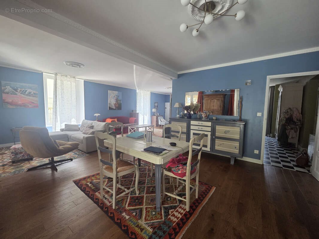 Maison à vendre, 330m², Castillonnès