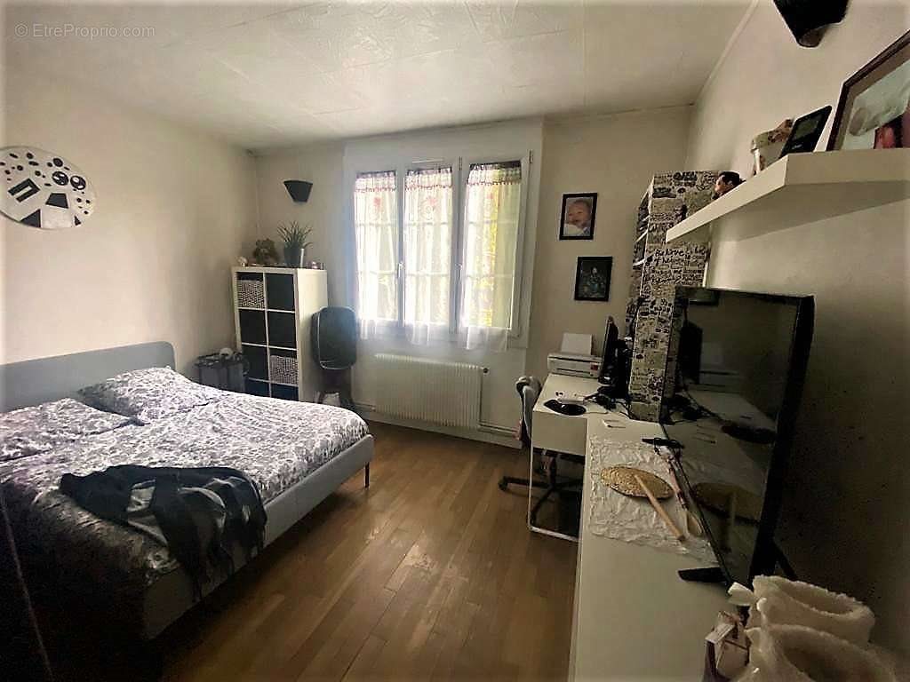 Appartement à vendre, 210m², Corbeil-Essonnes