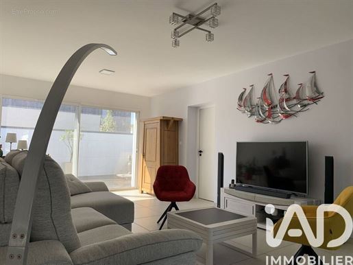 Advert pic 0
