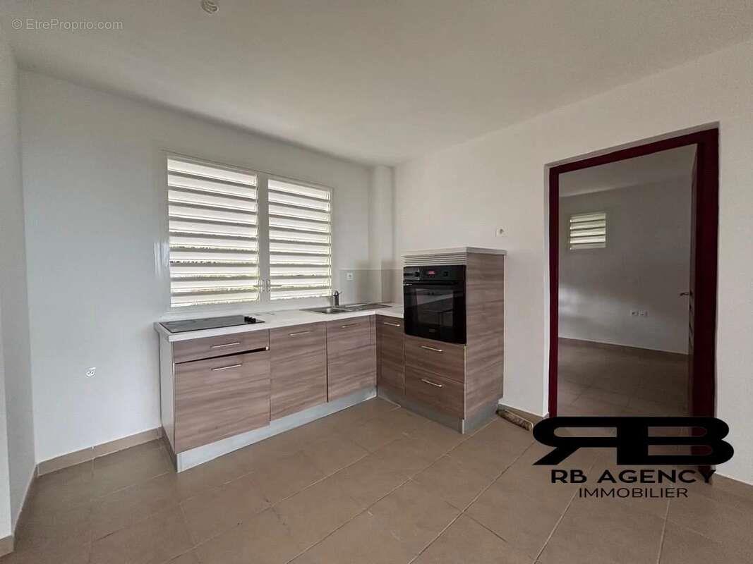 Appartement à vendre, 52m², Fort-de-France