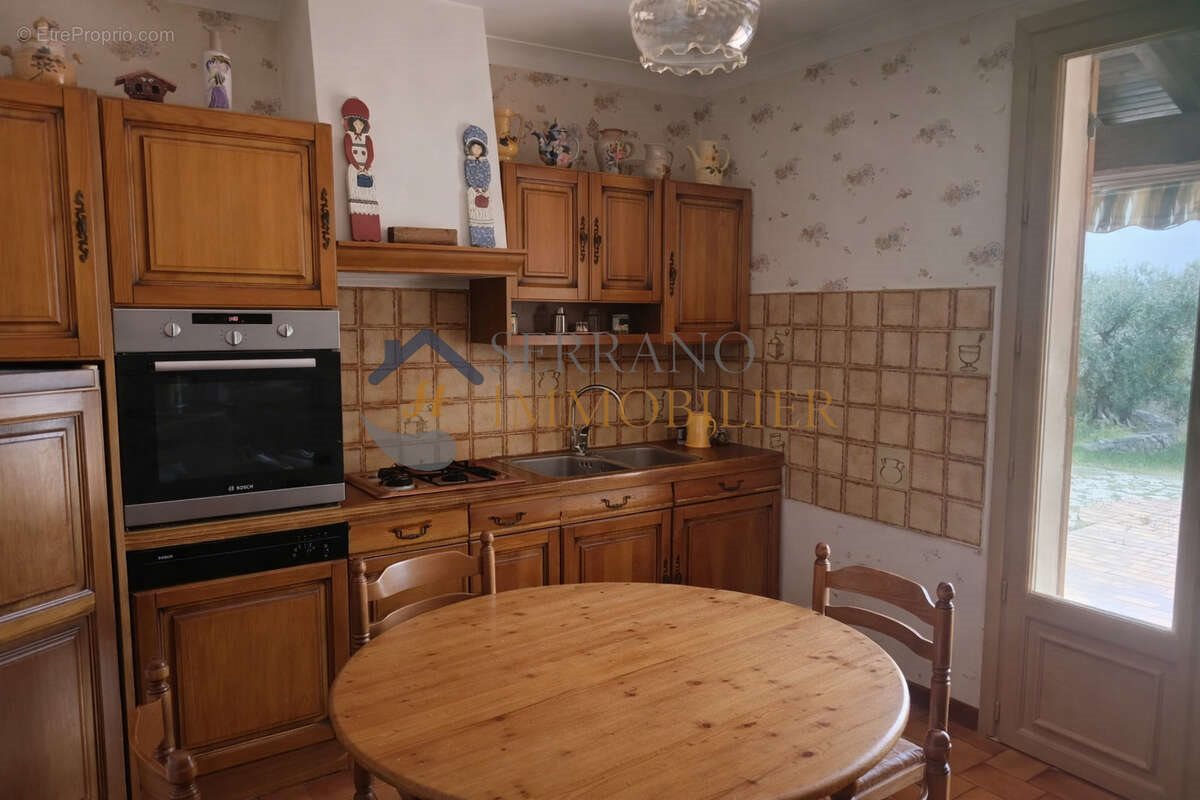 Maison à vendre, 91m², Châteaurenard