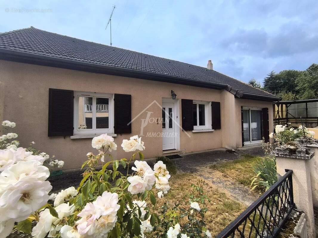 Maison à vendre, 151m², Saint-Eloy-les-Mines