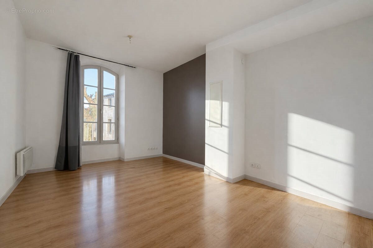 Appartement à vendre, 37m², Roquemaure