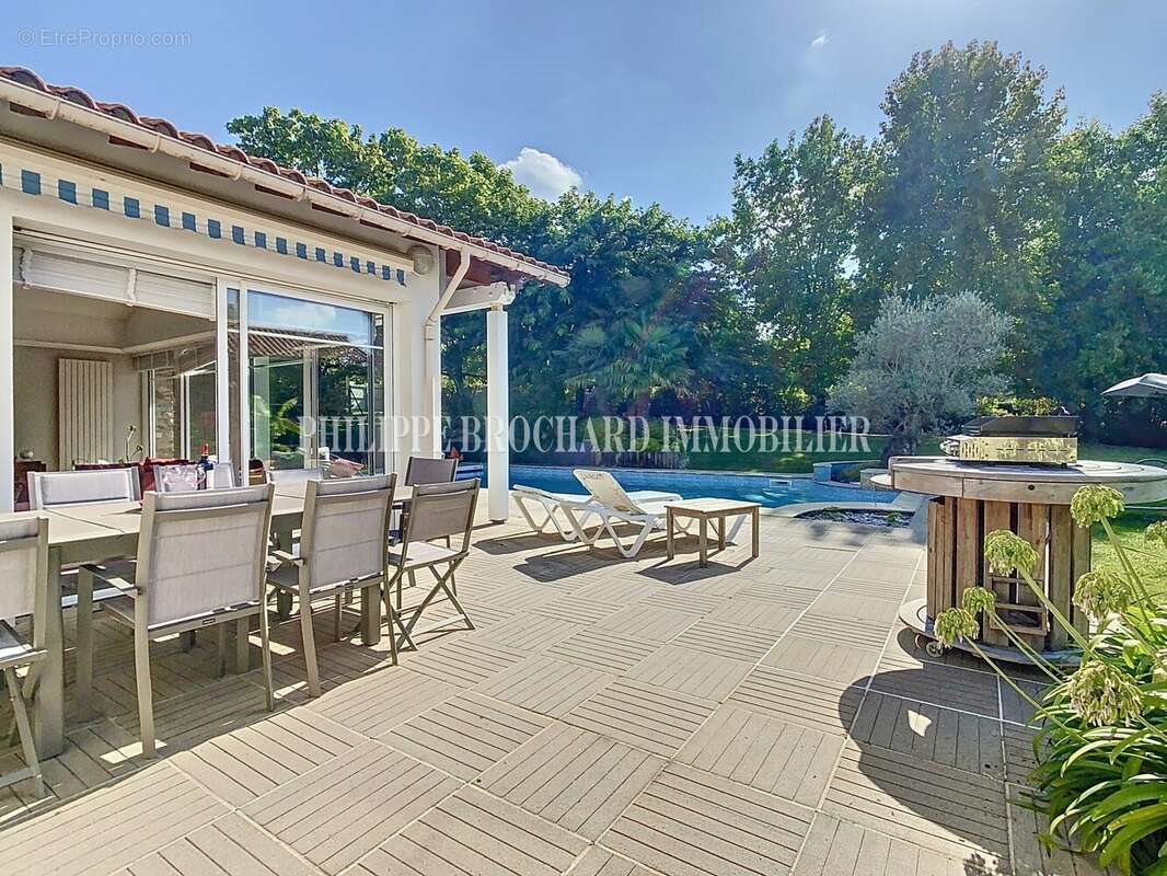 Maison à vendre, 246m², La Roche-sur-Yon