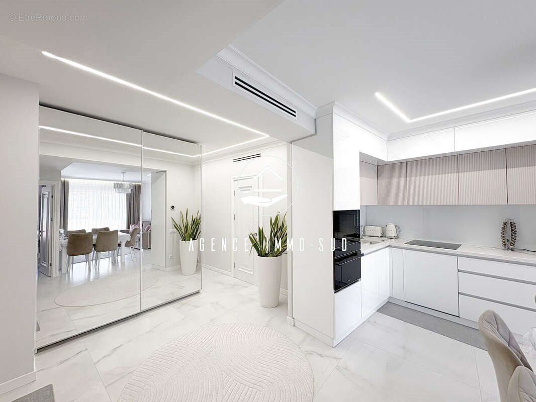 Appartement à vendre, 66m², Cagnes-sur-Mer