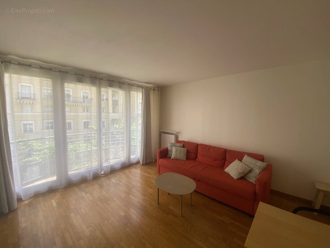 Appartement à vendre, 45m², Courbevoie