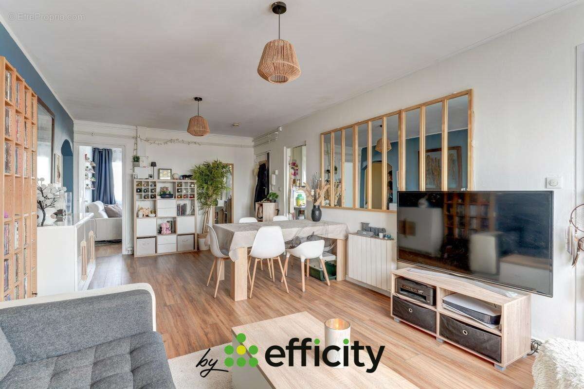 Appartement à vendre, 81m², Saint-Priest