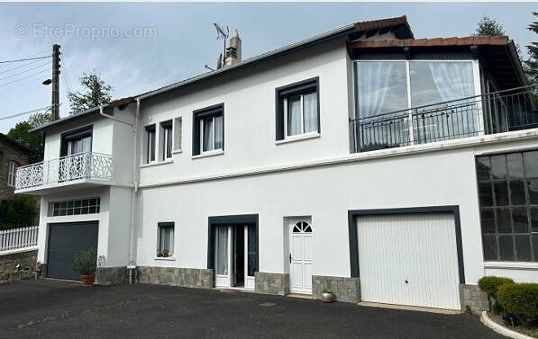 Maison à vendre, 147m², La Monnerie-le-Montel