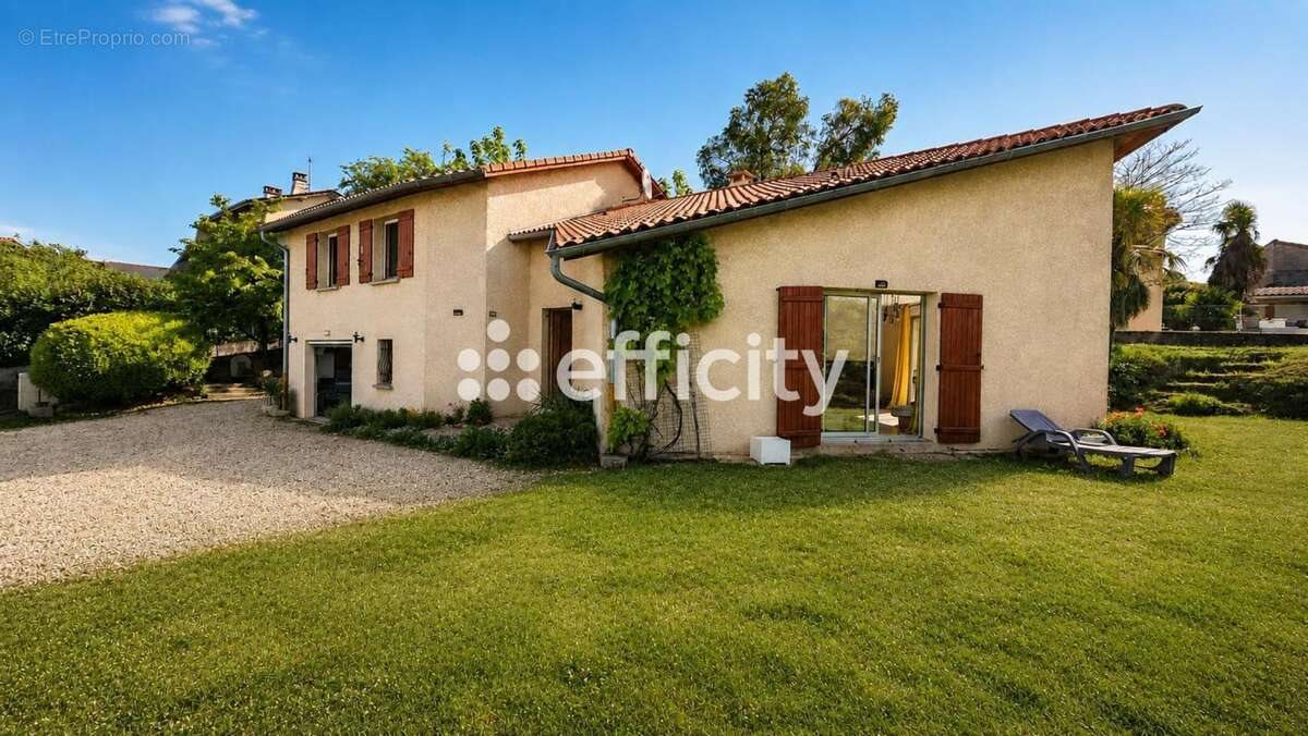 Maison à vendre, 120m², Montanay