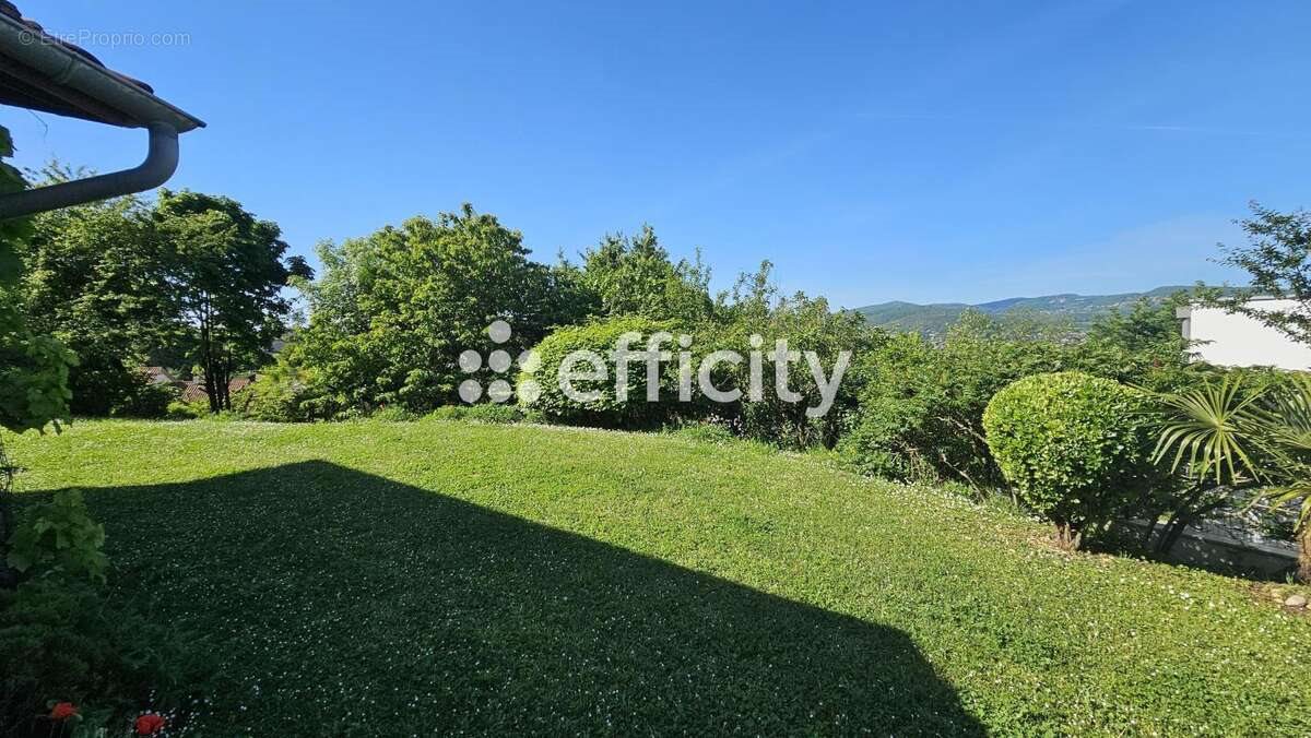 Maison à vendre, 120m², Montanay