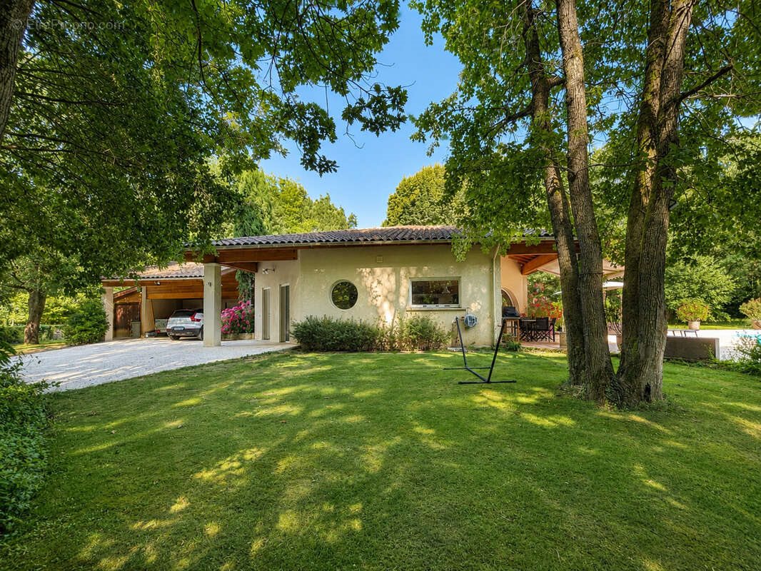 Maison à vendre, 202m², Montélier