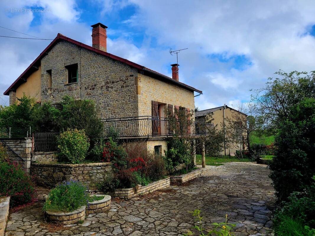 Maison à vendre, 130m², La Fouillade