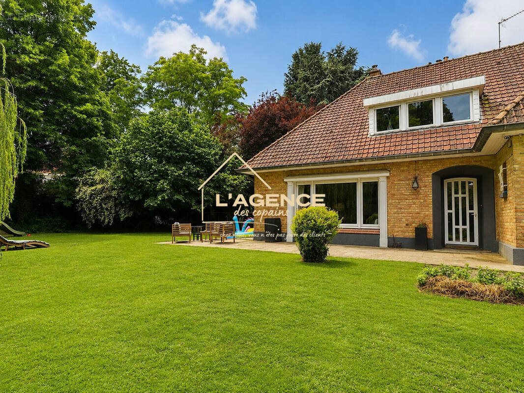 Maison à vendre, 208m², Isbergues