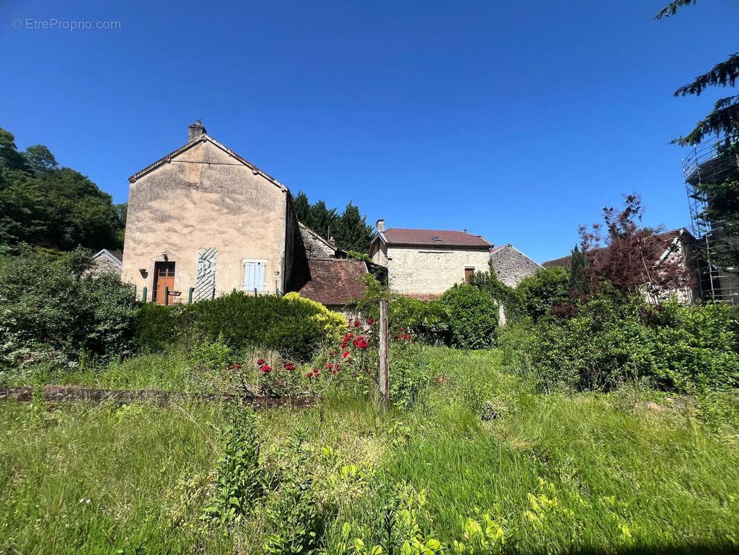 Maison à vendre, 350m², Bèze