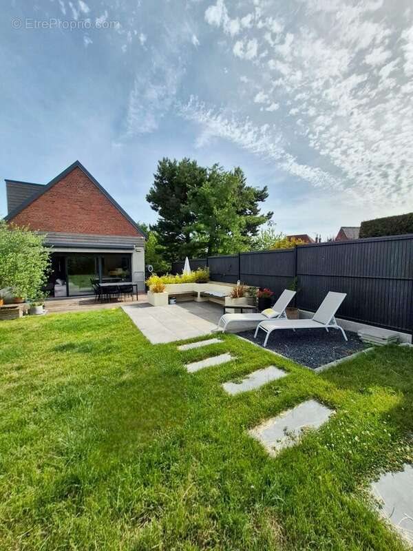 Maison à vendre, 130m², Sebourg