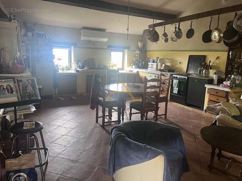 Maison à vendre, 212m², La Bégude-de-Mazenc